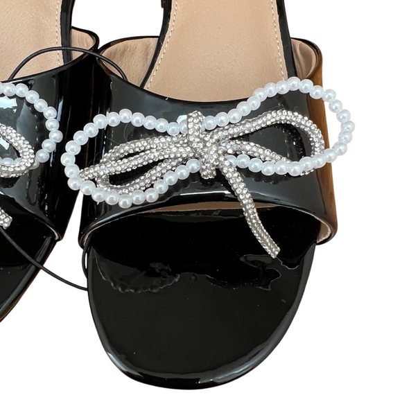 DV Dolce Vita Pearl Bow Black Patent Ankle-Strap Block Heeled Sandal - Size 5 - Picture 2 of 6